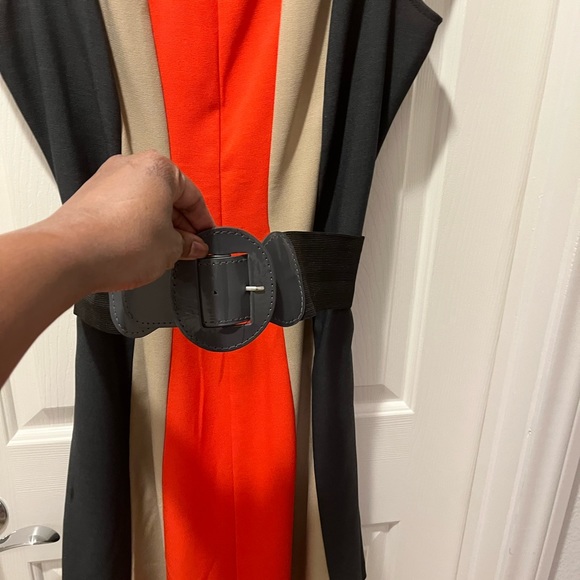 EUC ROBBIE BEE DRESS - Picture 7 of 8